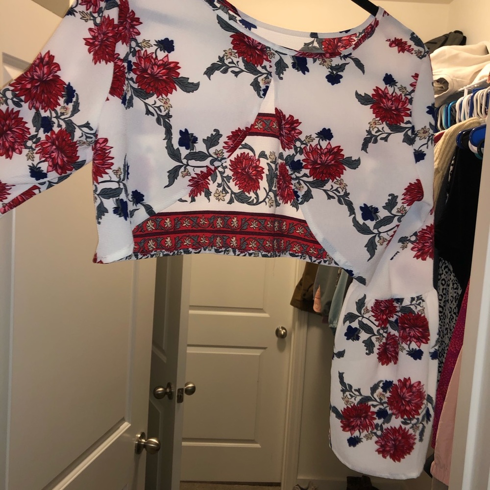 cropped longsleeve blouse